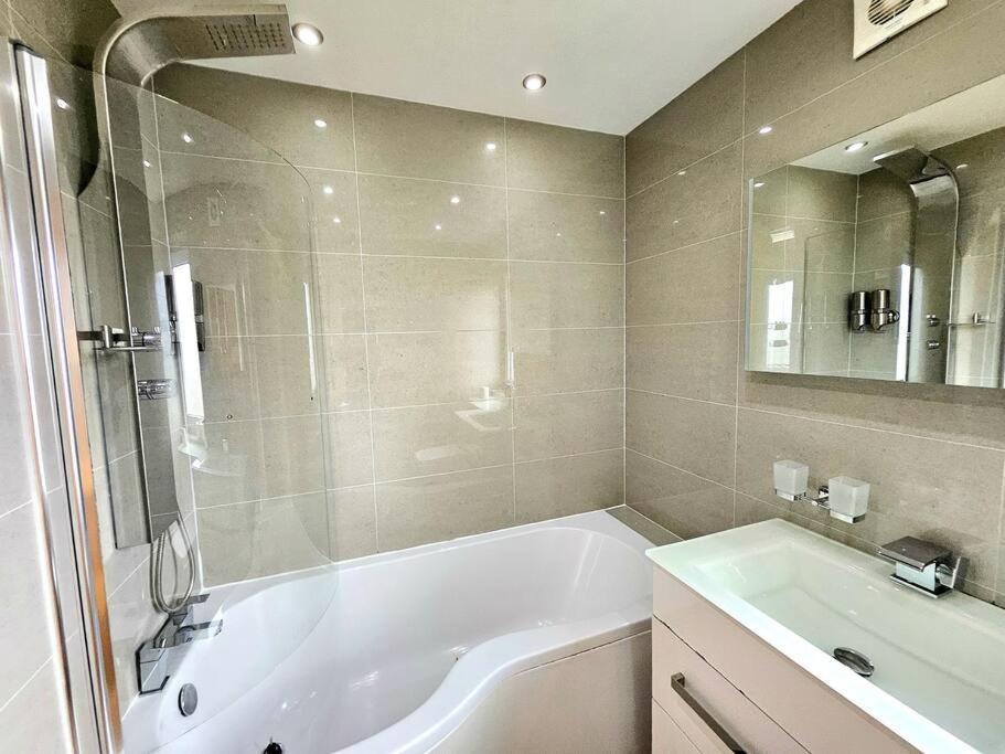 Apartment 3 Bed House With 6 Beds By Sensational Edinburgh